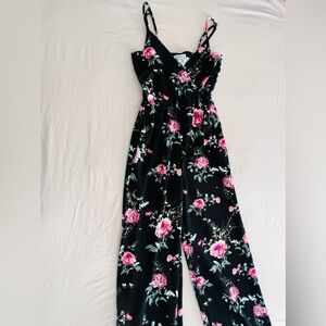Charlotte Russe Women's Floral Jumpsuit Size Small